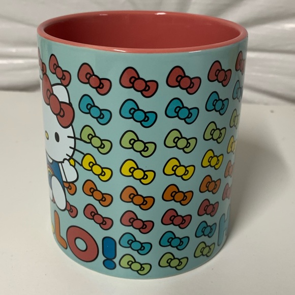 *NWT* Hello Kitty Mug, 20oz 🩷💜💙🩵 - Picture 2 of 9